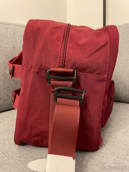 Predám batoh značky Fjällräven Kanken Weekender Ox Red - 7