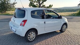 Renault TWINGO 1,2 43kw 2008 - 7