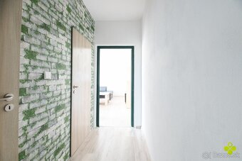 PEKNÝ 1 IZBOVÝ BYT Ul. PALÁRIKA PRIEVIDZA KRÁSNY VÝHĽAD - 7