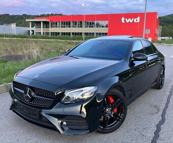 Mercedes Benz E Trieda E220d AMG Black Line - 7