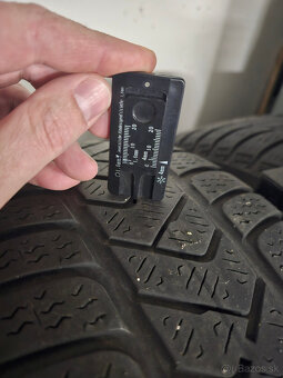 zimná sada 215/60 R16 99H na plechoch aj s puklicami VW - 7