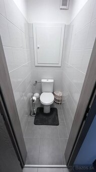 Prenájom moderného 2-izbového bytu s balkónom v Seredi - 7