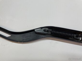 Ramena stieračov Audi A3 8P - 7