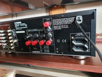 5.1 zosilňovač domáceho kina YAMAHA RX-V430 TOP stav - 7