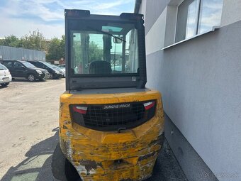 Dieselový vysokozdvižný vozík Jungheinrich DFG 550s - 5 ton - 7