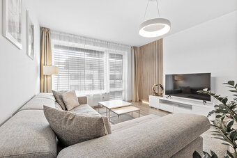 Kompletne zariadený, moderný 2 izbový byt na PREDAJ v Záhors - 7