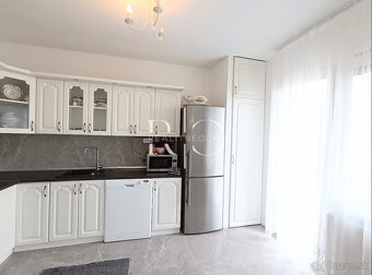 na predaj, krásny 3 izbový byt s balkónom, Kežmarok- Juh - 7