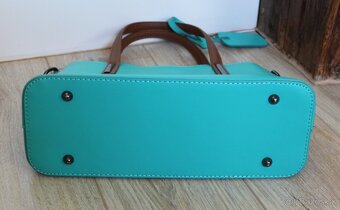 Tyrkysová kožená kabelka - 7
