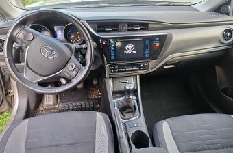 Toyota Auris 1.2T - 7
