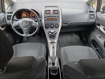 predam,Toyotu Auris 1.4VVTi, benzín, klima - 7