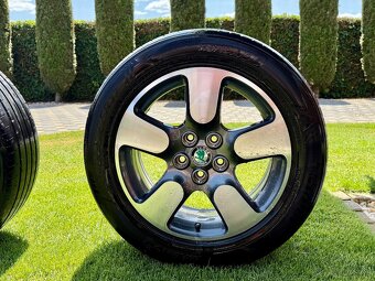 Komplet letnú sadu alu Škoda Scout - 5x112 225/55 R17. - 7