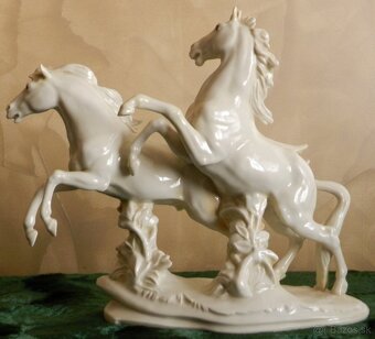 Starozitné porcelánové sošky s konským motívom - 7