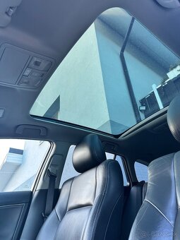 2011 Toyota Avensis 2.2 110kw FULL výbava - 7