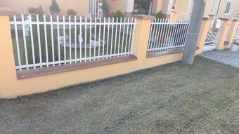 Predám plot s bránkami - 7