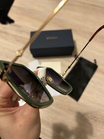 Gucci slnečné okuliare GG0106S - farebno/zlaté (GG1) - 7