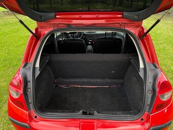 Na predaj: Renault Clio 1.6 dCi (2006) - 7
