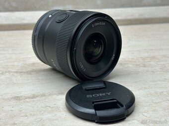 Sony E 11mm f/1.8 - 7