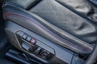 BMW Rad 3 335i xDrive A/T - 7