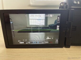 Digitálny fotoaparát Fujifilm X-S10 + 15–45 mm objektív - 7