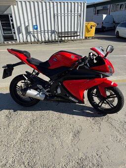 Yamaha YZF-R125 - 7