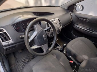 Predaj Hyundai i20, benzín, r.v. 2012 - 7
