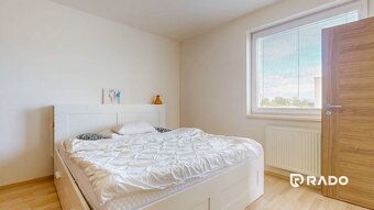 RADO | 4i byt s terasou a parkovaním v tichej časti Rovinky  - 7