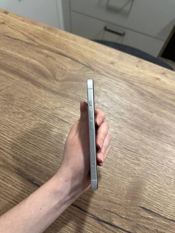 iPhone 16 256Gb Záruka - 7