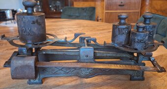 Starožitná váha plus 4 zavažia - 7