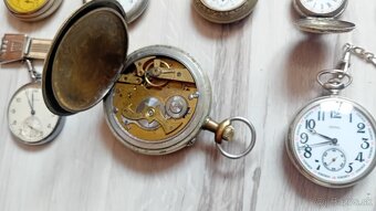 35 ks stare vreckove hodinky - 7