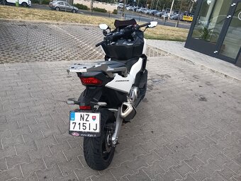 Honda Forza 750 - 7