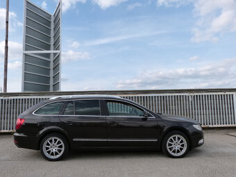Škoda Superb kombi 2,0 TDi DSG rok 2013 - 7