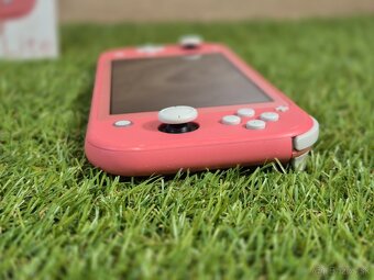 Nintendo Switch Lite Coral + Slide Stars hra a púzdro - 7