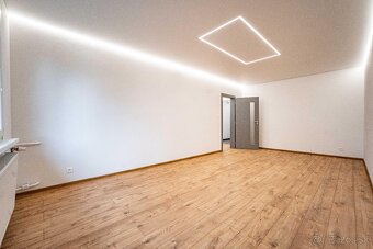 Moderný 2-izbový byt pri nábreží s kompletnou rekonštrukcio - 7