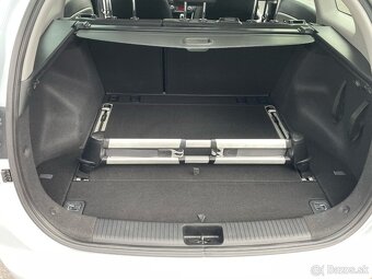 Kia Ceed SW - 1.6 GDi, 93500km, Spoľahlivá bez investícii - 7