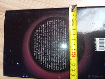 Chlapec na drevenej debničke, Solar - 7