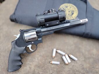.44 Magnum - Smith & Wesson MODEL 629 Hunter - 7