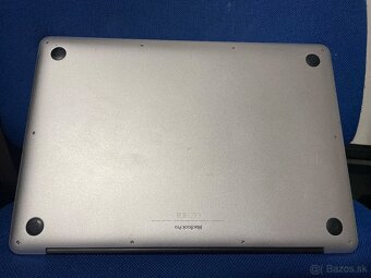 Apple MacBook Pro 15" Mid 2015 i7 2.2GHz/16GB/128GB - 7