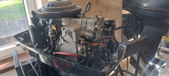 Lodný motor Evinrude 40hp, el. start, dobíjanie - 7