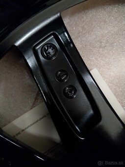 Alu R 18 ŠKODA model VEGA/VELA originál. - 7