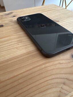 Predam Apple iPhone 11 128GB čierny - 7