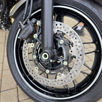 Kawasaki Z650 RS Classic - 7