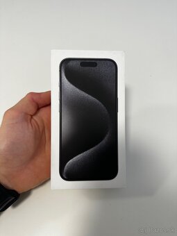 iPhone 15 Pro 256GB - 7