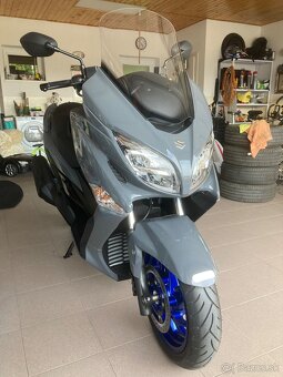 Suzuki Burgman 400 - 7