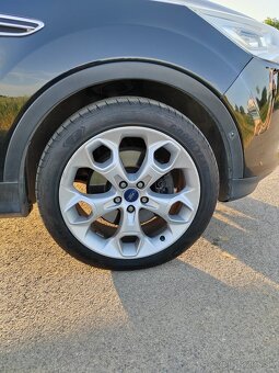 Ford kuga 2.0 tdci Automat 120kw 2013 4×4 - 7
