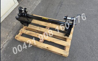 rýchloupínač Komatsu wb, predny rychloupinak komatsu WB - 7