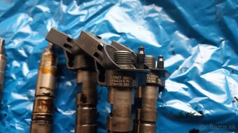 BOSCH 0 986 435 388 Vstrekovacia tryska AUDI - 7