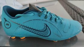 Kopačky, chrániče 38 40 41 - 7