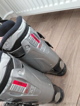 Lyže a lyžiarky - 7