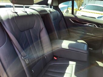 BMW 730 d xDrive M-Sport - 7