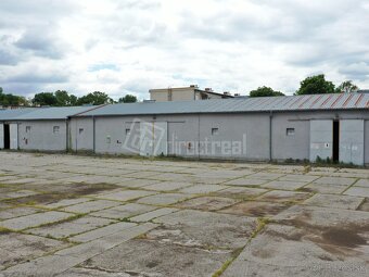 SKLADOVACIE PRIESTORY 1000 m2 + 700 m2, PRÍPADNE CELÝ P… - 7